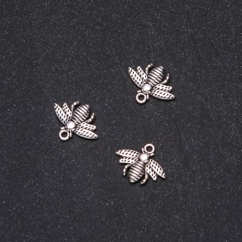 إكسسوار قلادة فراشة 17×14mm تعبئة 20gram (تقريباً 23 قطعة)